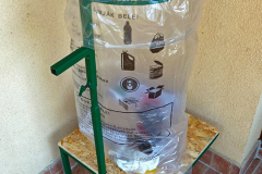 Szelektív vagy egyéb hulladék gyűjtése.